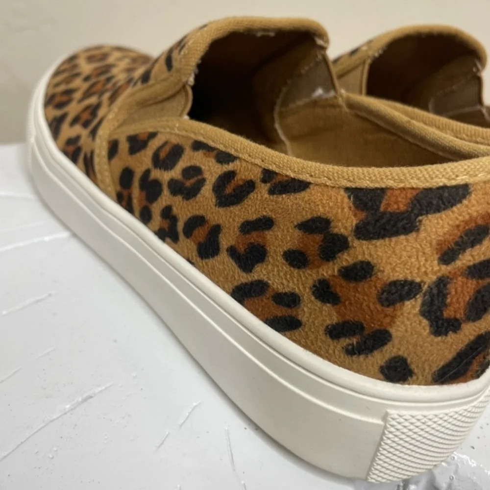 📣 Boutique by Corkys Leopard 🐆 Print Jungle Slip On Sneaker Size 7 😍